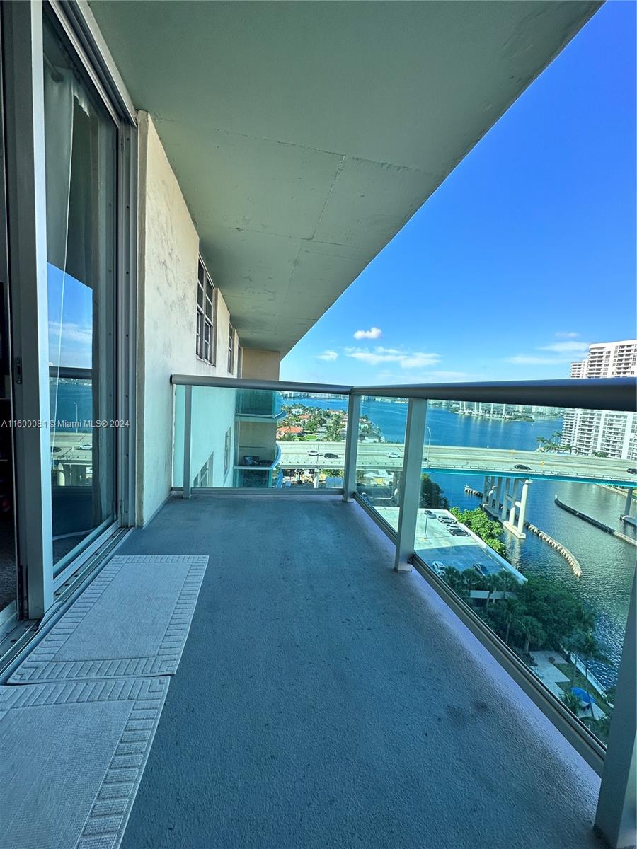 OCEANVIEW BUILDING A COND - Residential