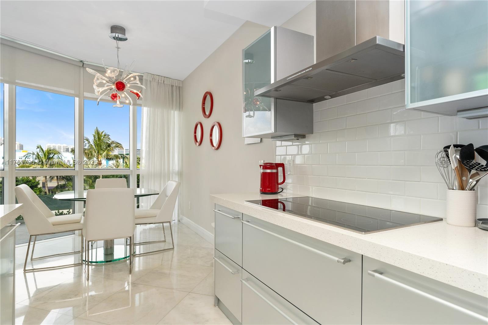 TRUMP ROYALE CONDO - Residential