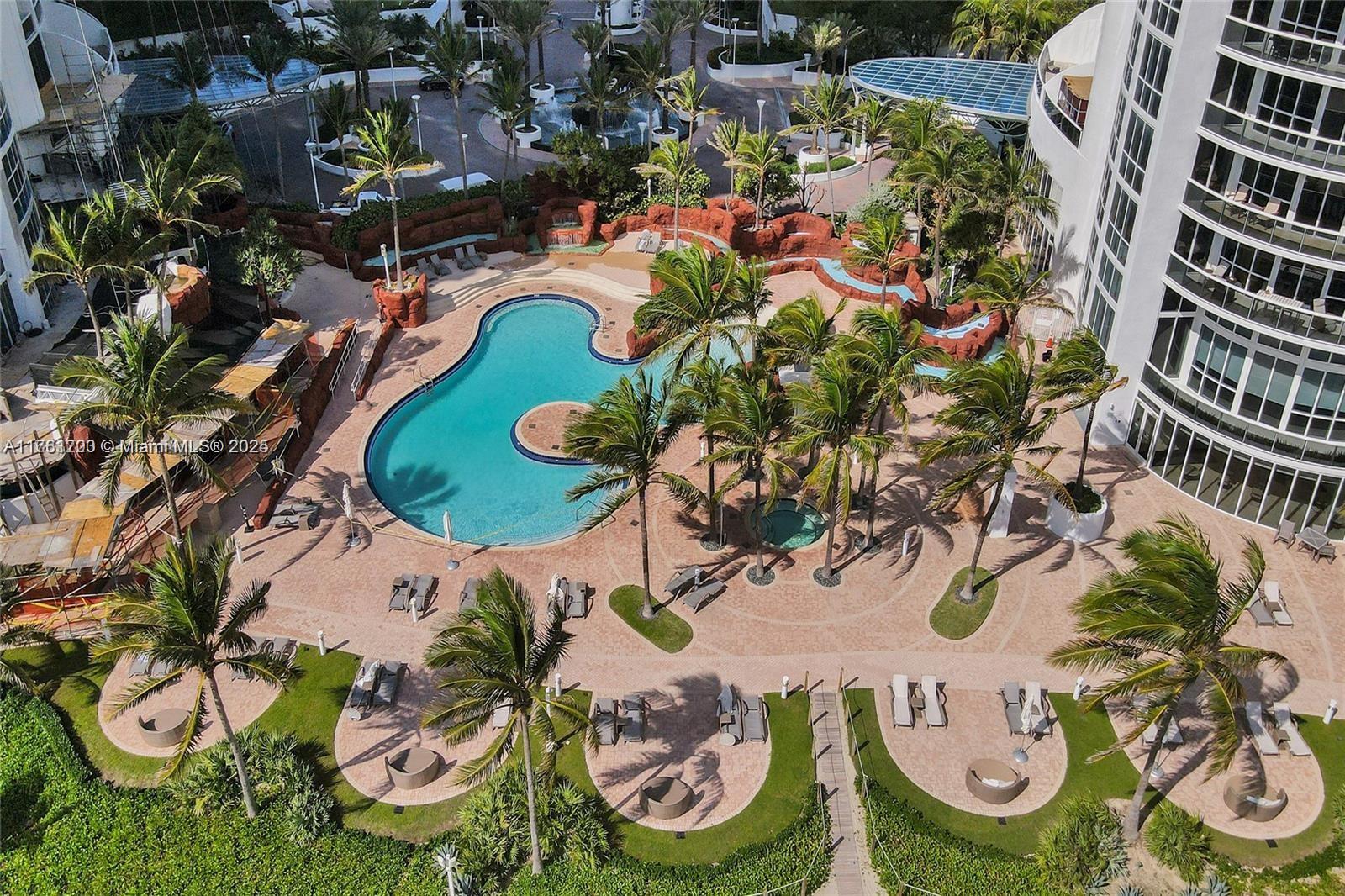 TRUMP ROYALE CONDO - Residential