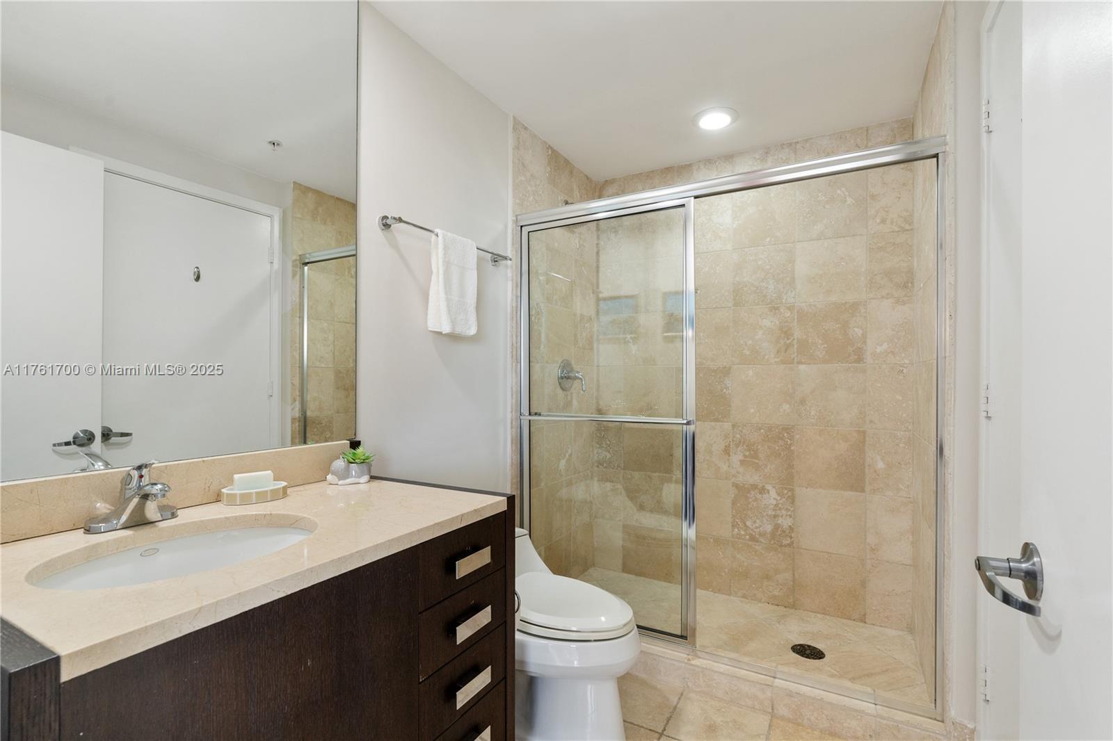 TRUMP ROYALE CONDO - Residential