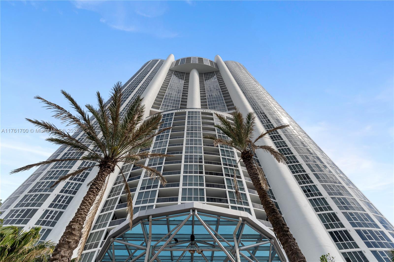 TRUMP ROYALE CONDO - Residential