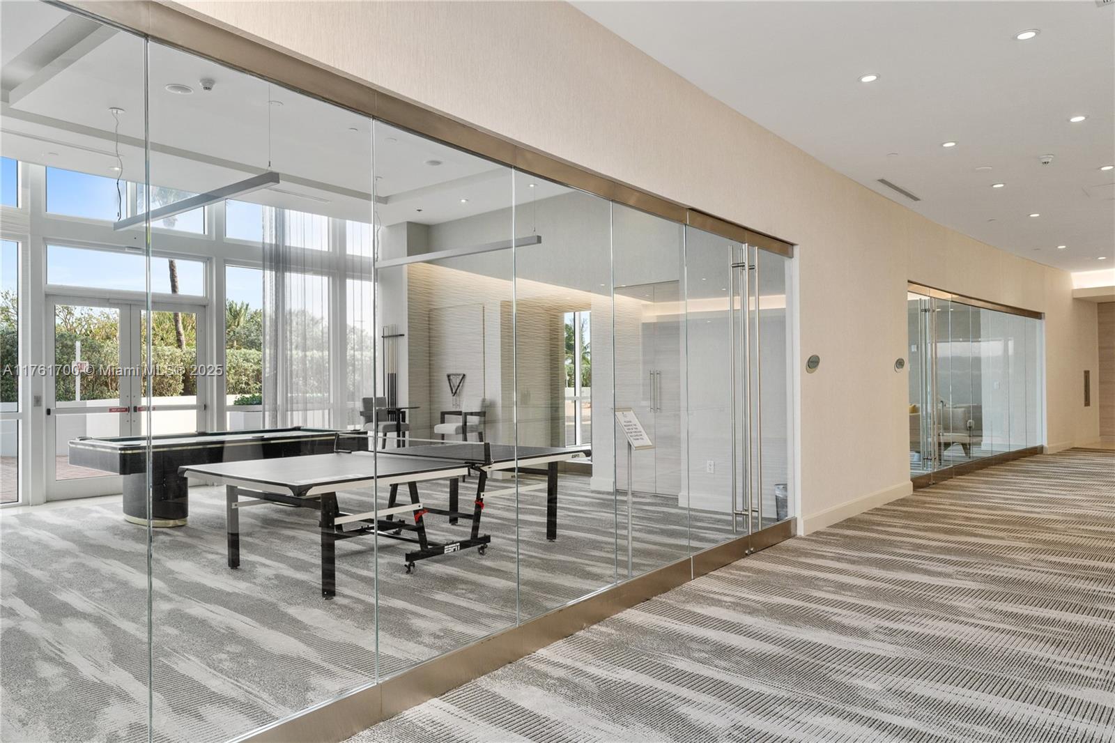 TRUMP ROYALE CONDO - Residential