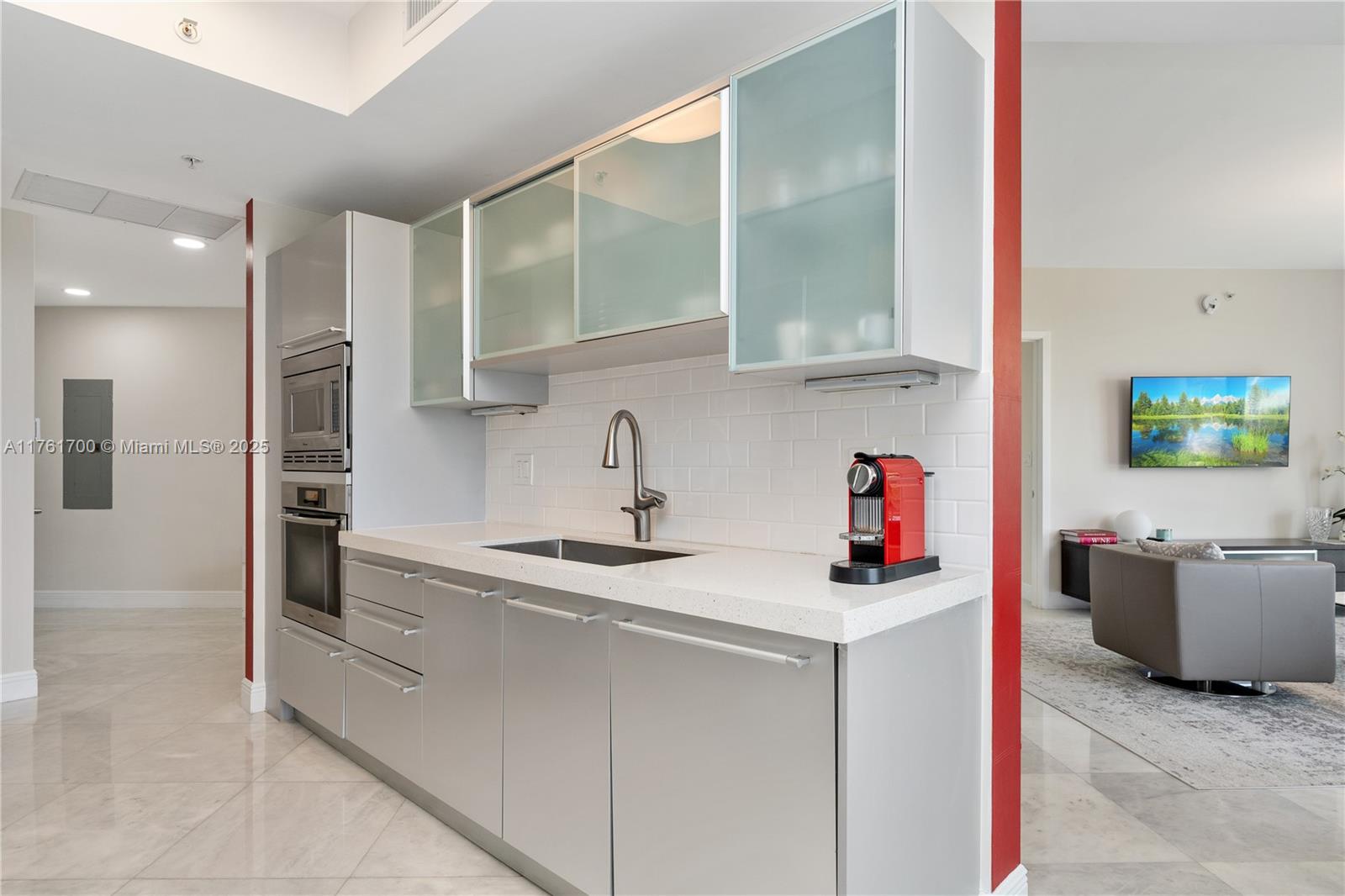 TRUMP ROYALE CONDO - Residential