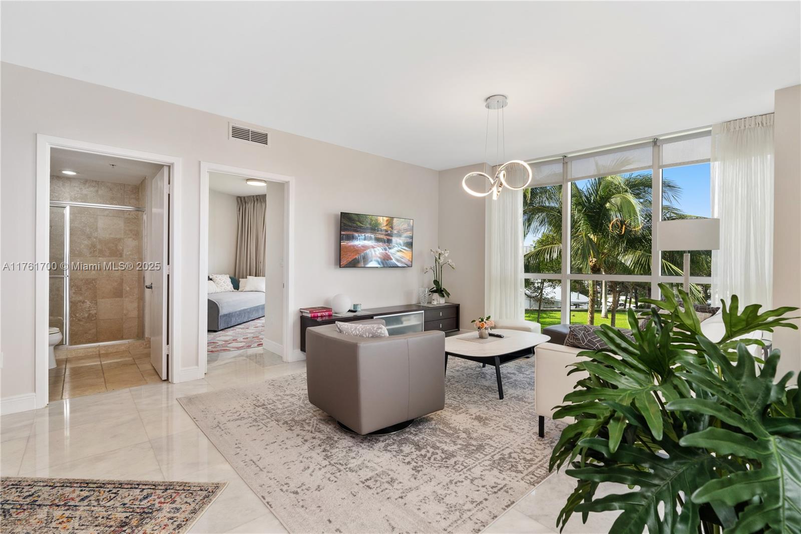 TRUMP ROYALE CONDO - Residential