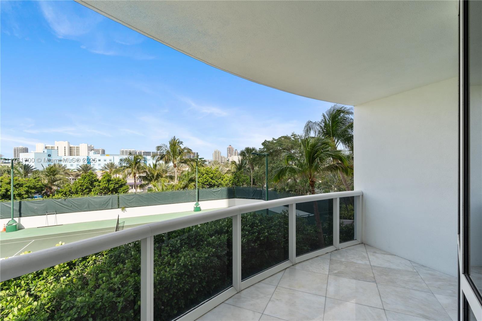 TRUMP ROYALE CONDO - Residential