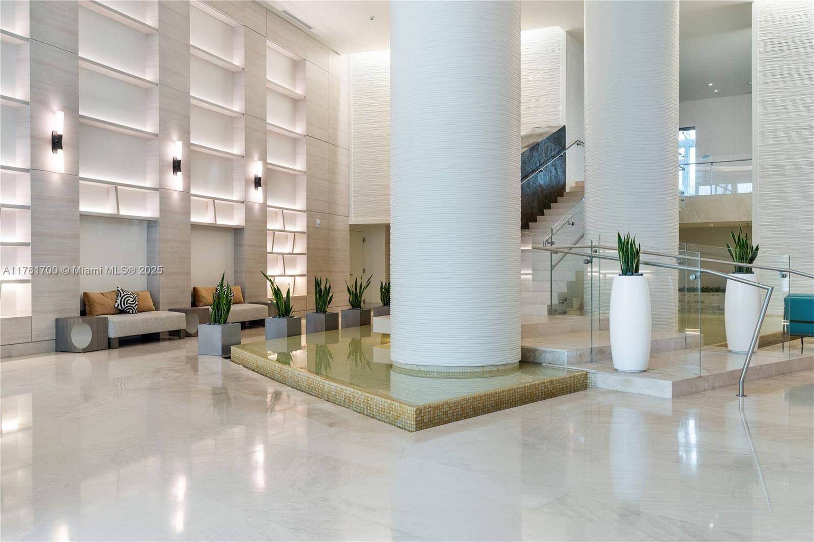TRUMP ROYALE CONDO - Residential