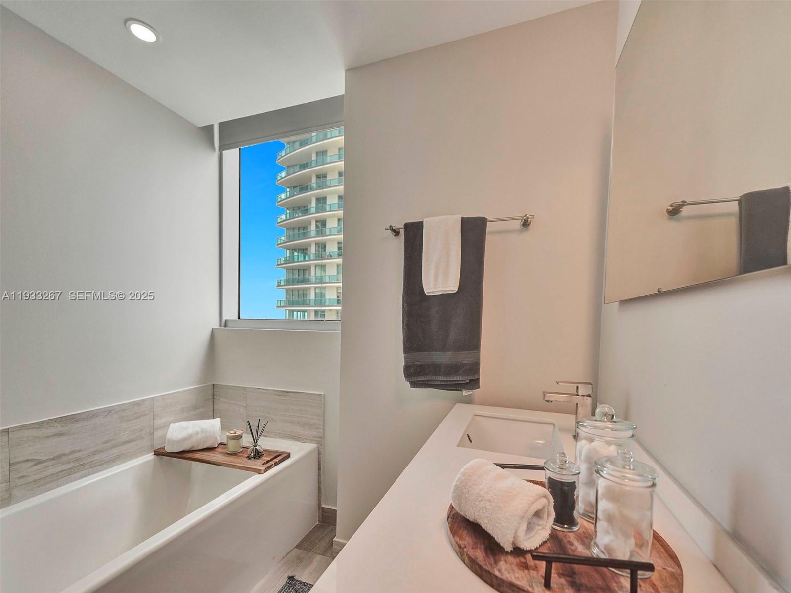 BRICKELLHOUSE CONDO - Residential Lease