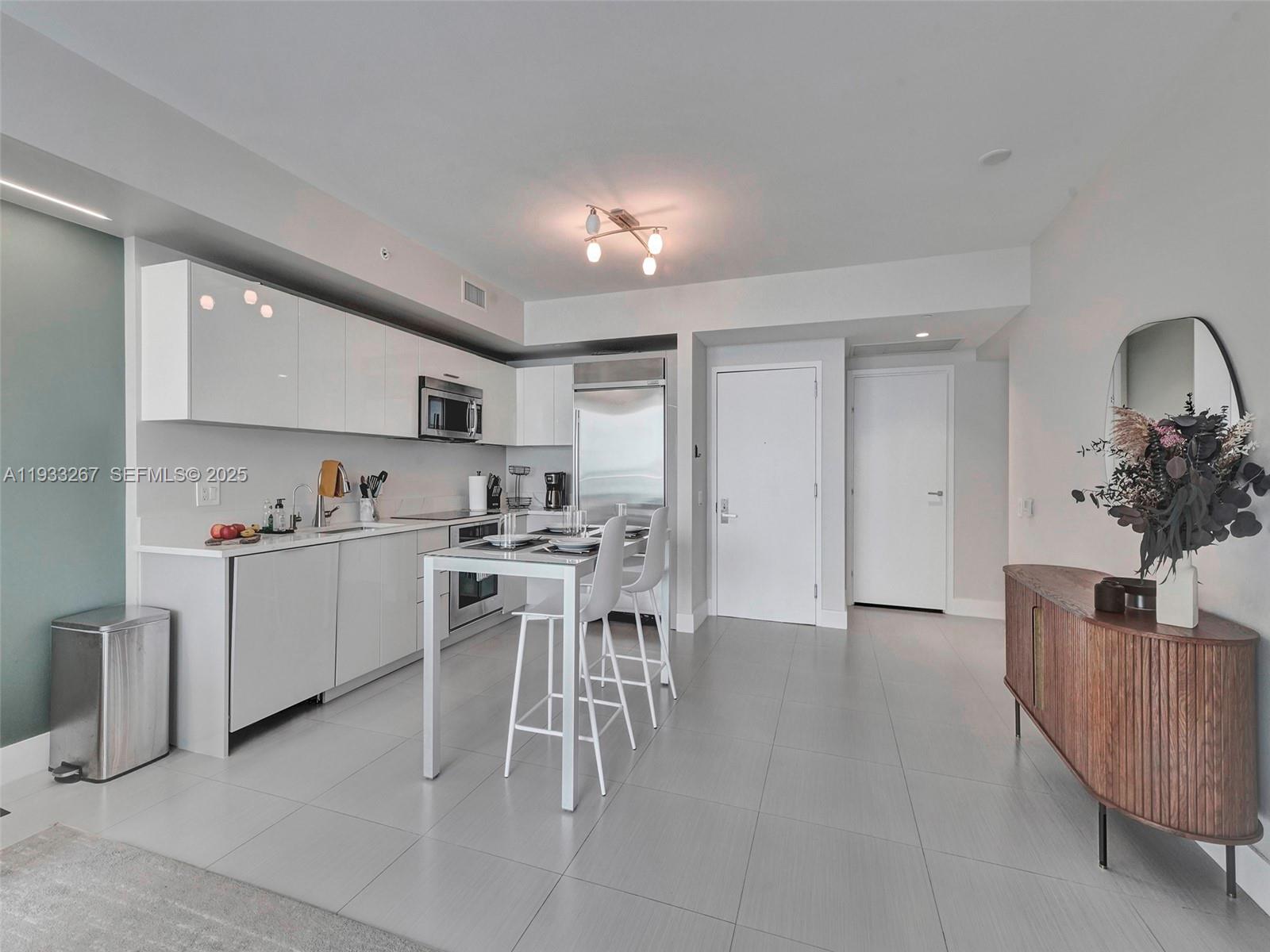 BRICKELLHOUSE CONDO - Residential Lease