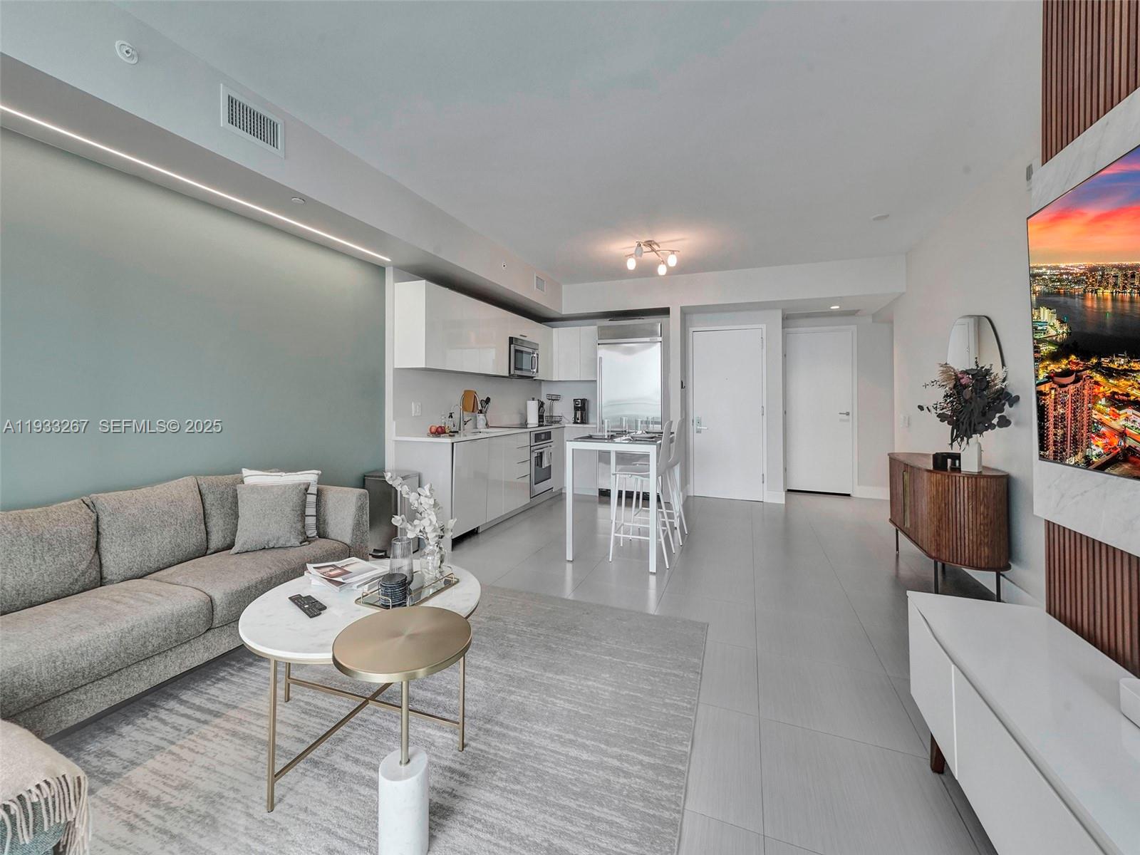 BRICKELLHOUSE CONDO - Residential Lease