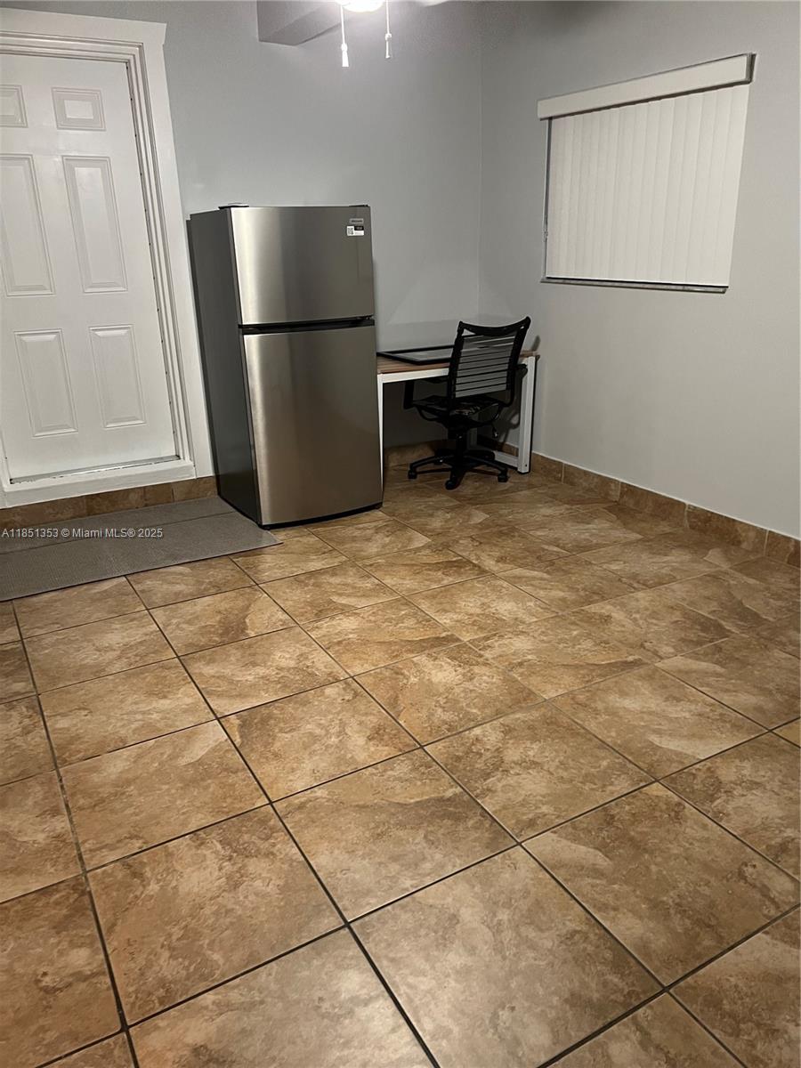 Studio for rent in West Kendall. Water and Electricity included