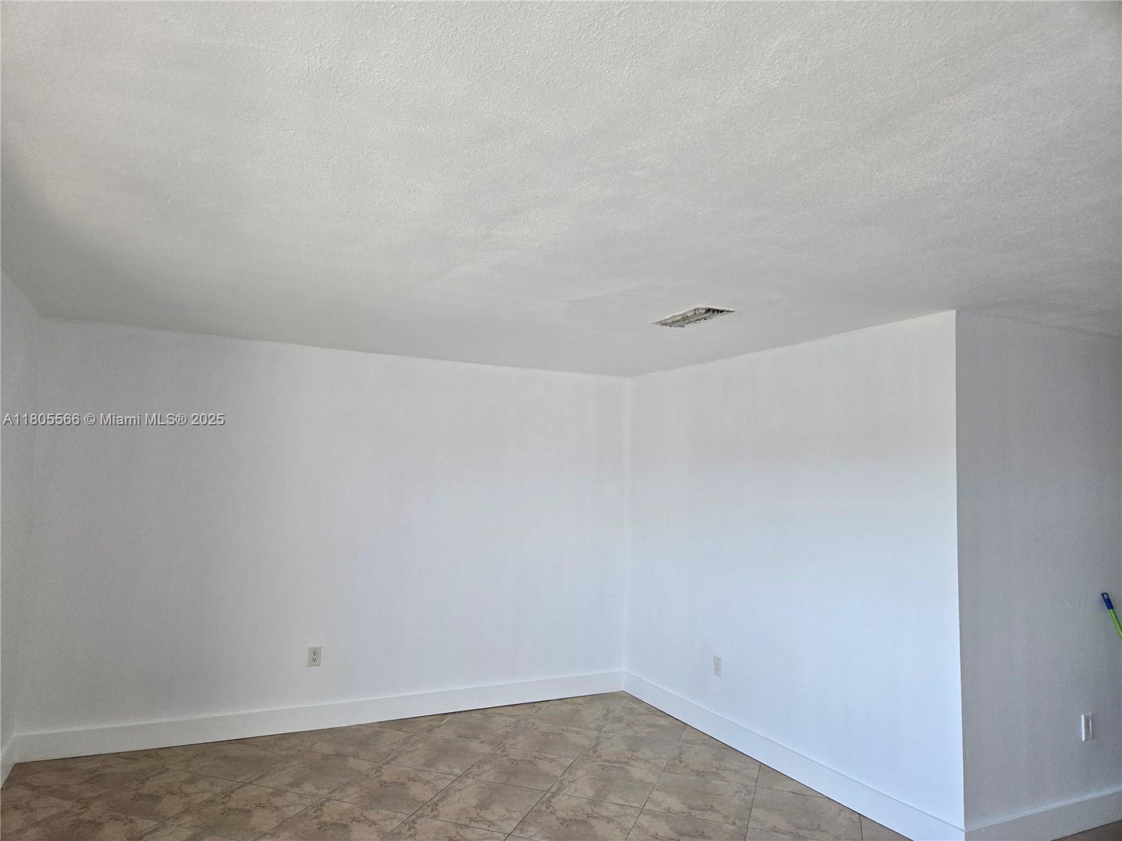 9375 Fontainebleau Blvd L433