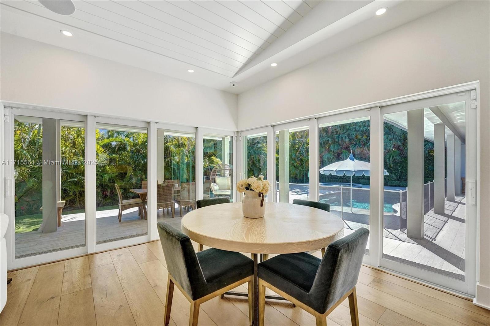 HARBOR BEACH - Residential