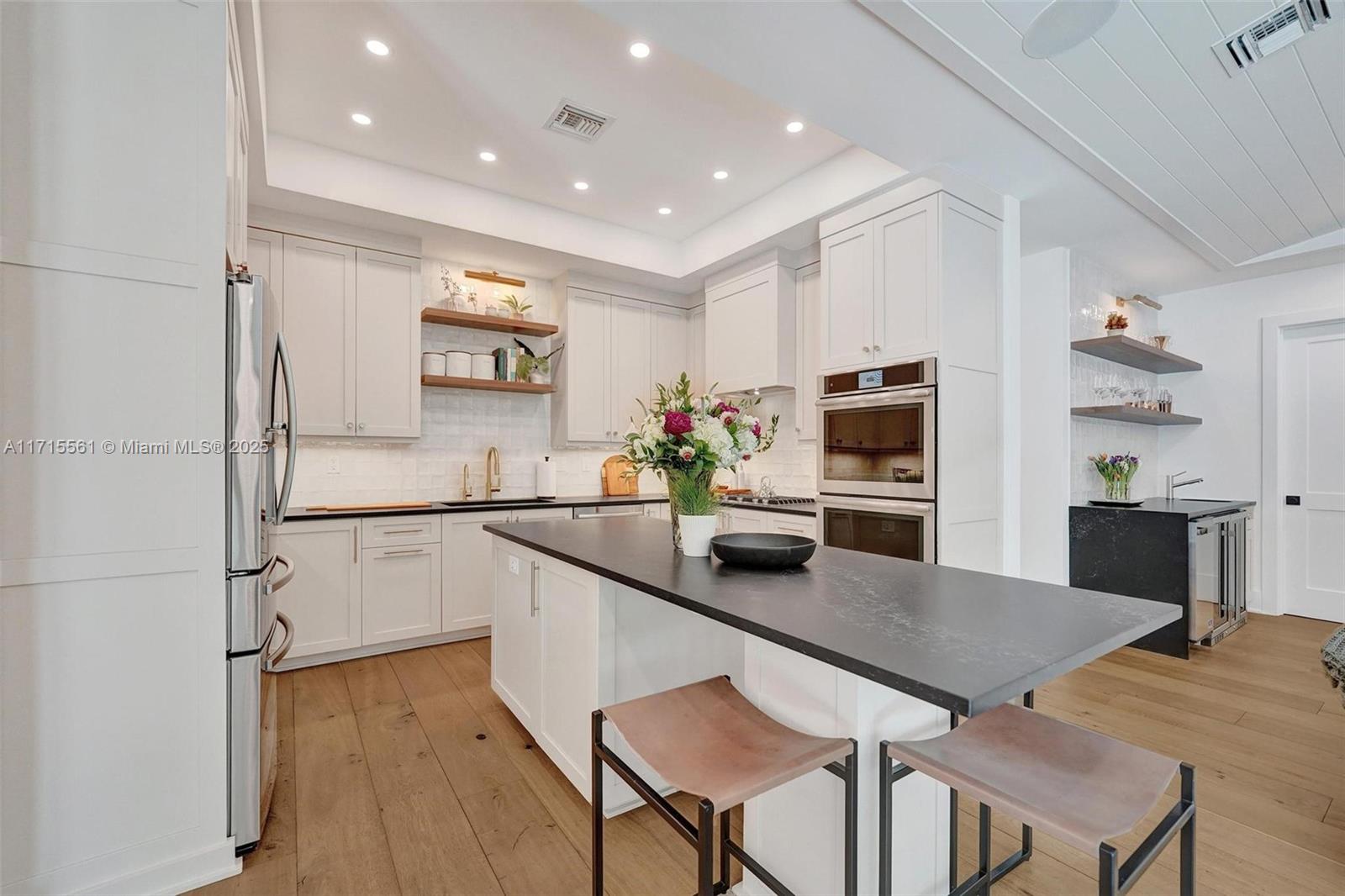 HARBOR BEACH - Residential