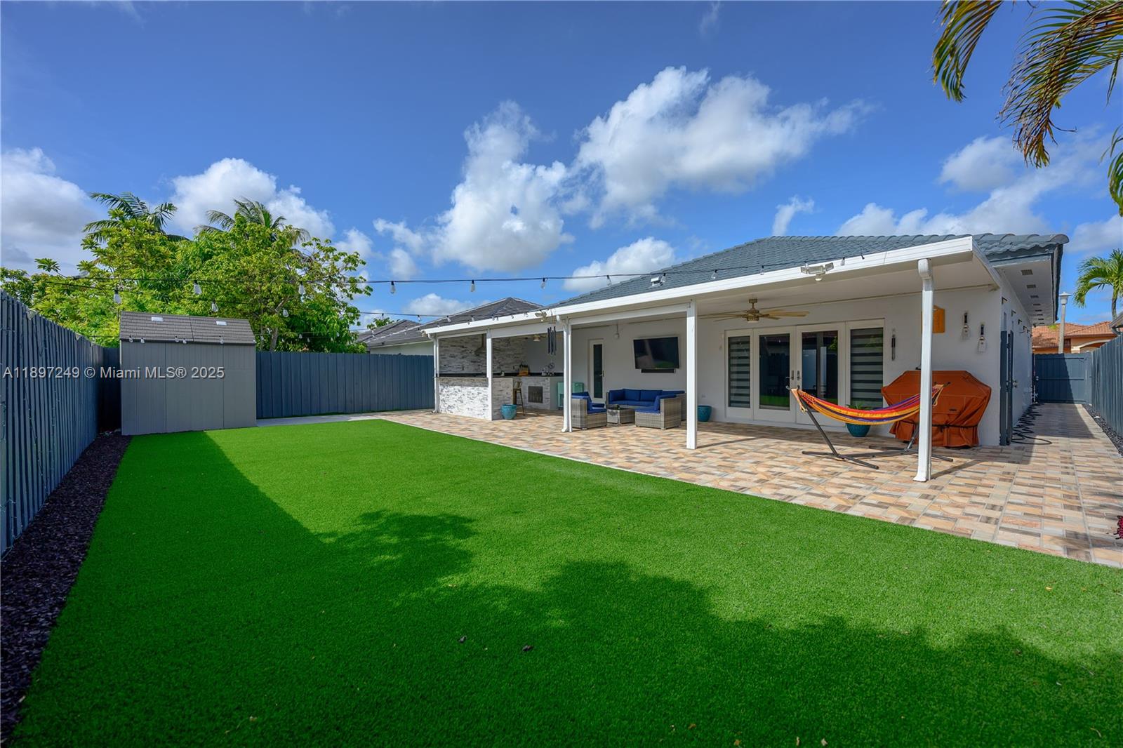 FC SUB - Residential Lease