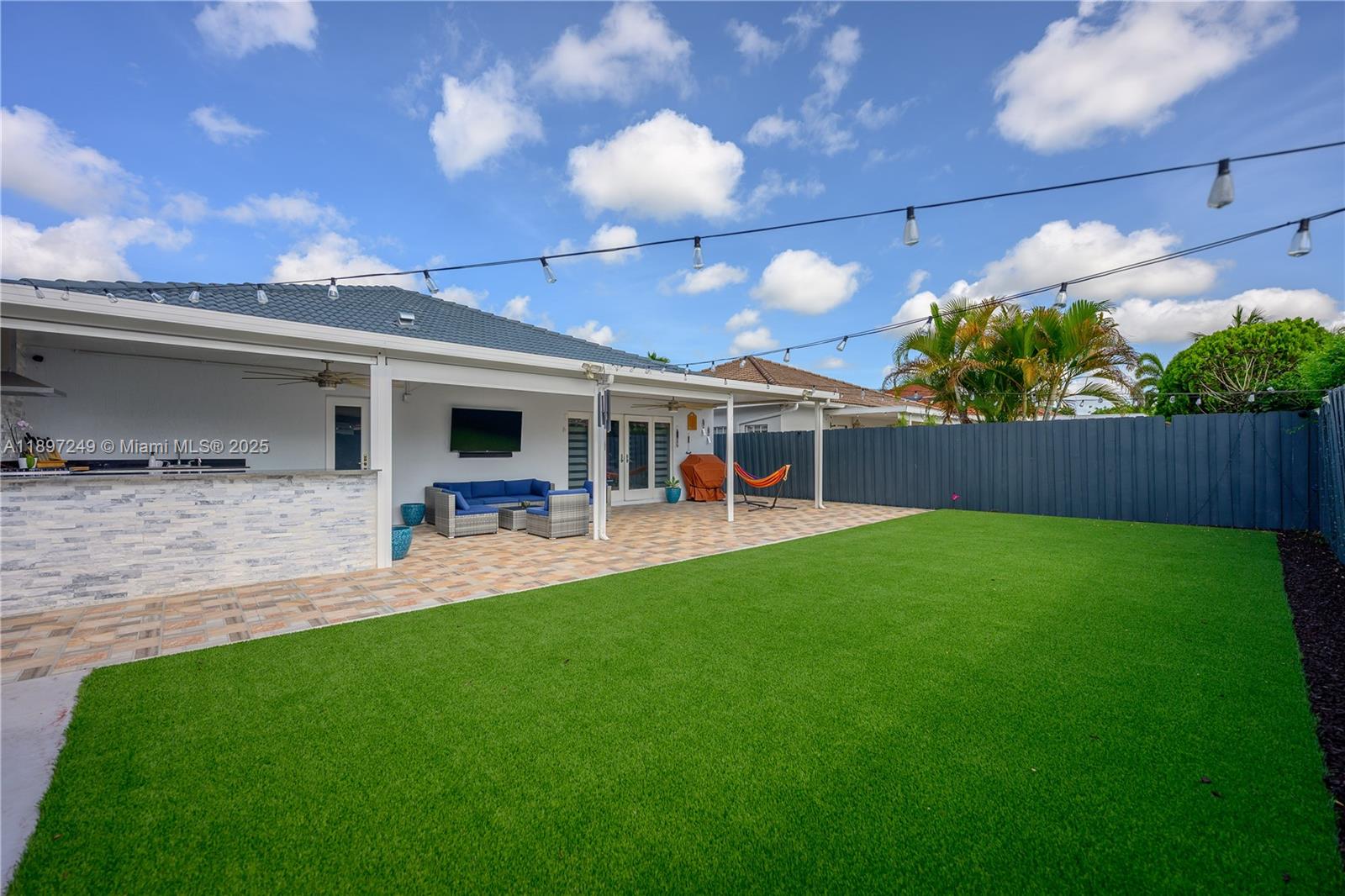 FC SUB - Residential Lease