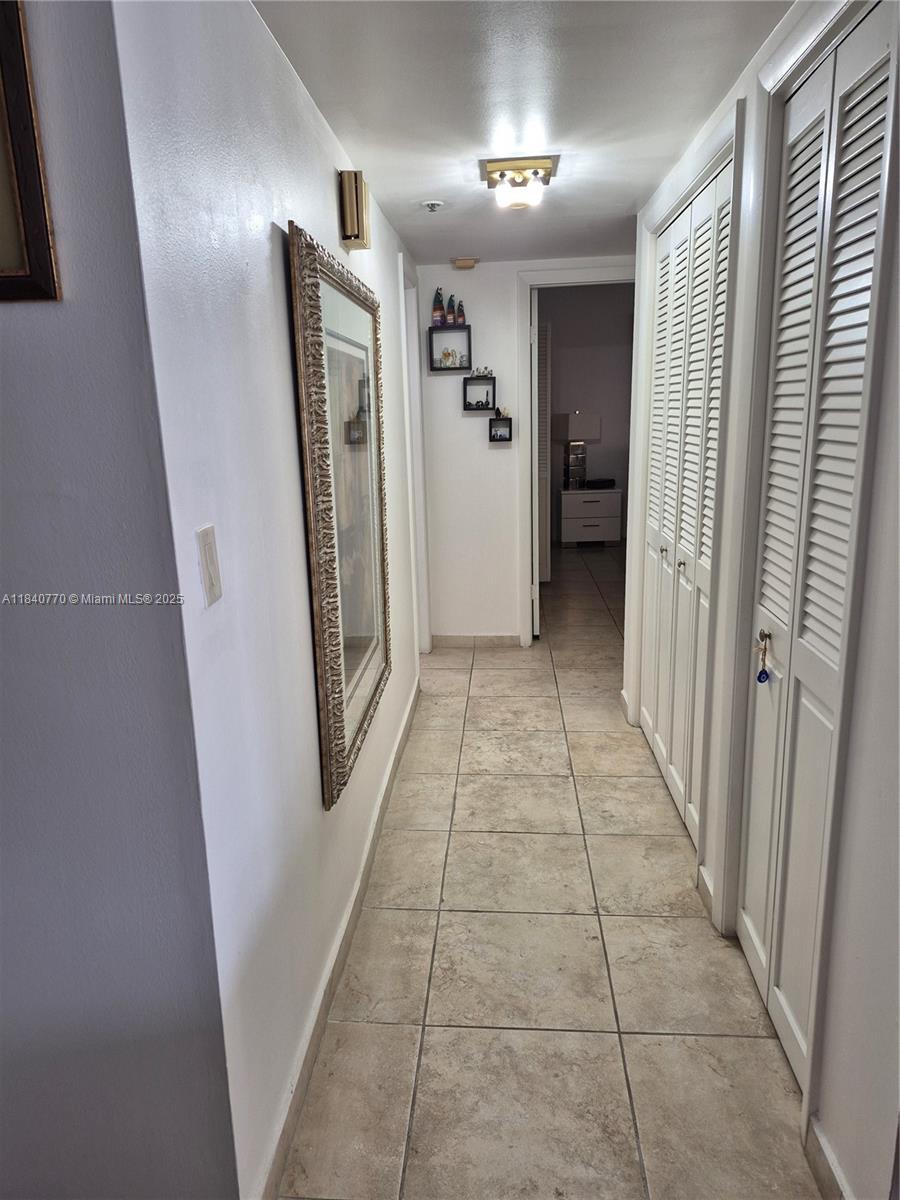 4001 Hillcrest Dr 705