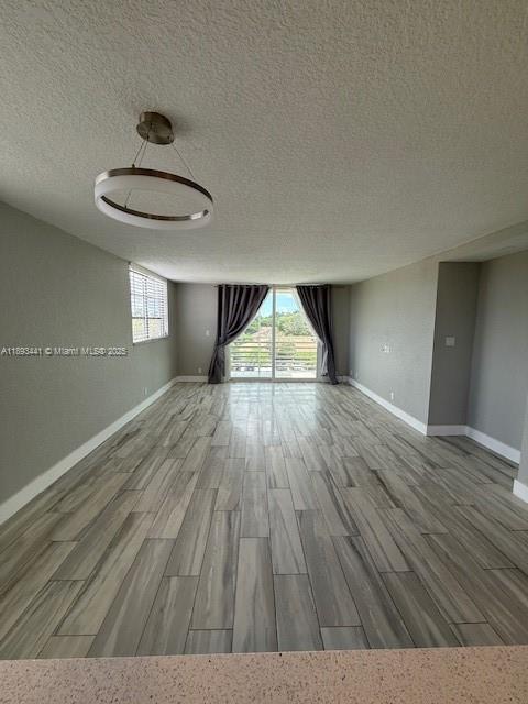 POLYNESIAN GARDENS CONDOM - Residential Lease