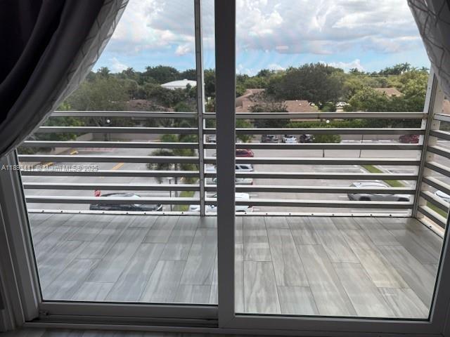 POLYNESIAN GARDENS CONDOM - Residential Lease