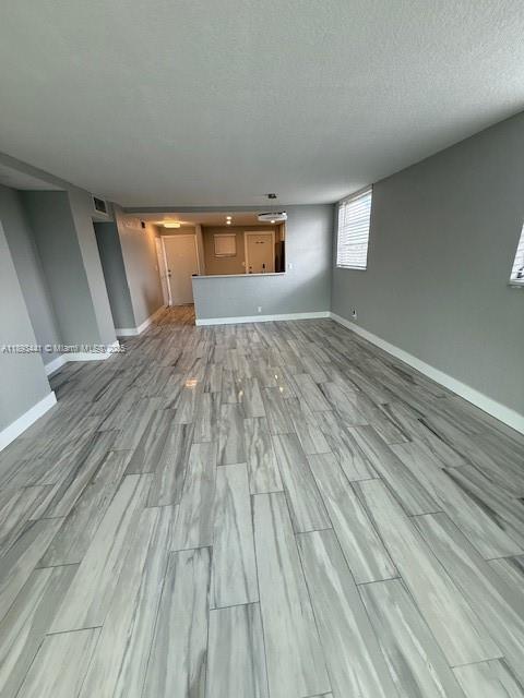 POLYNESIAN GARDENS CONDOM - Residential Lease