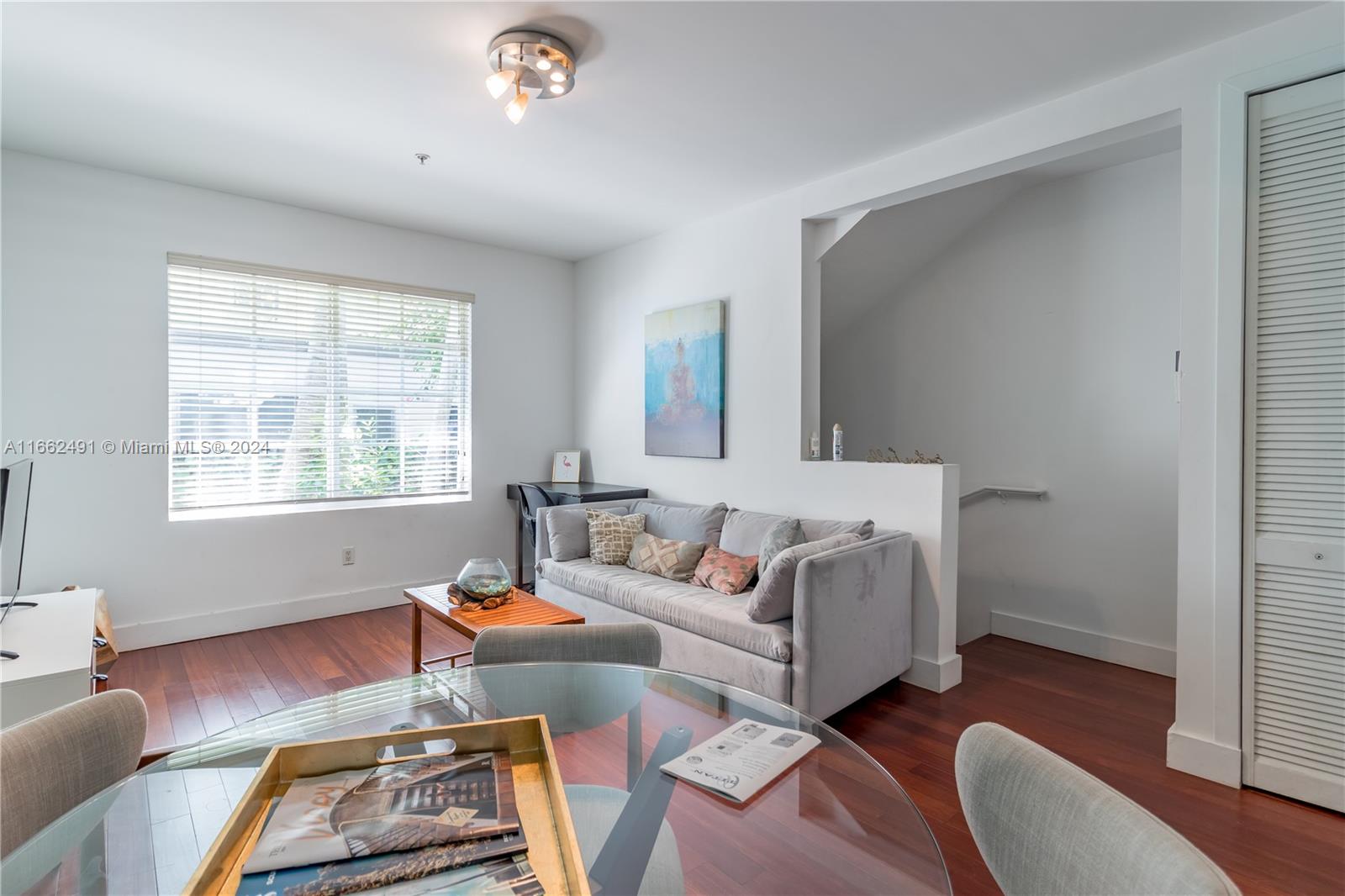 1025 Michigan Ave 1A, Miami Beach, Miami-Dade County, Florida - 1 Bedrooms  
1 Bathrooms - 