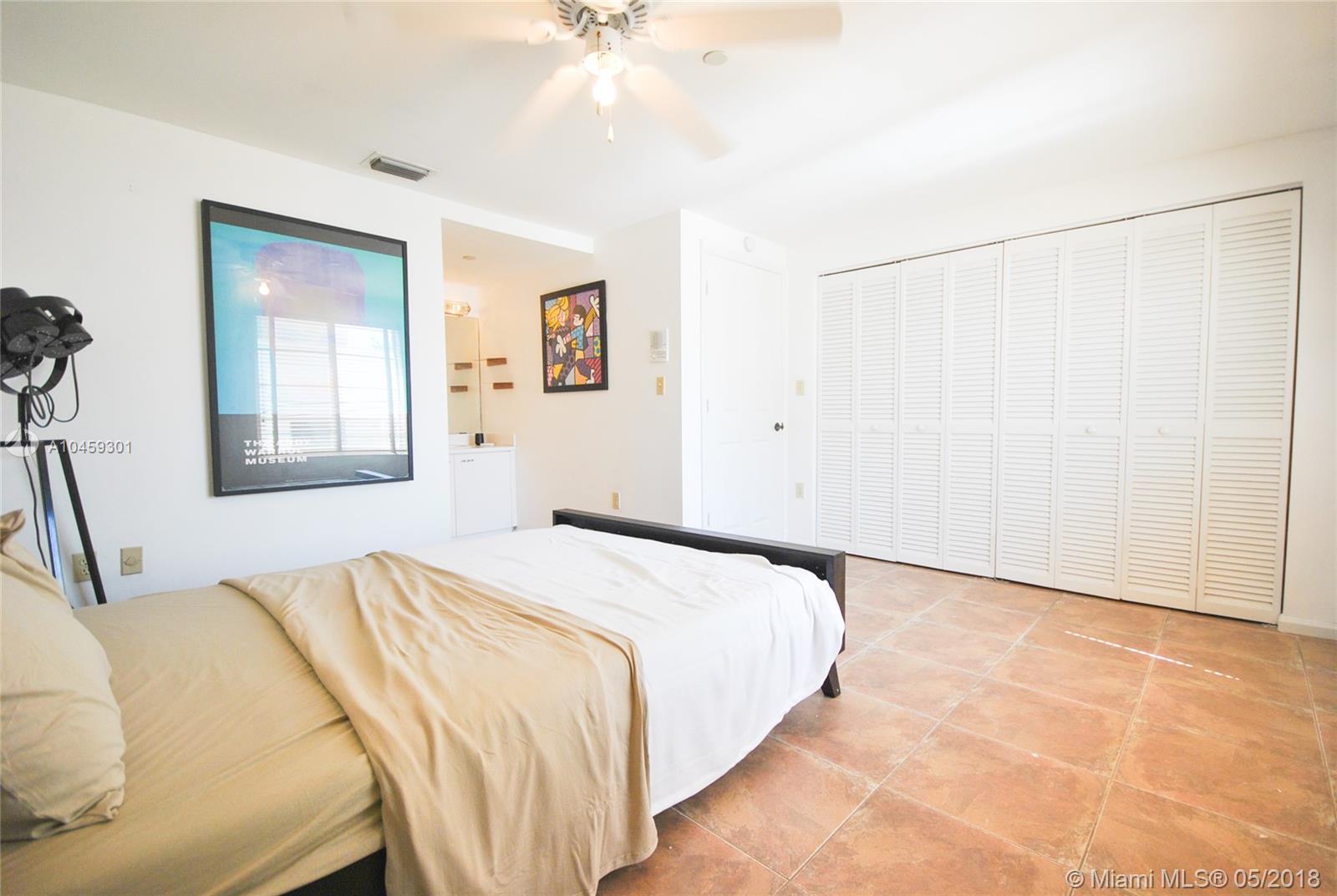 VILLAS AT SOUTH BEACH CON - Residential Lease