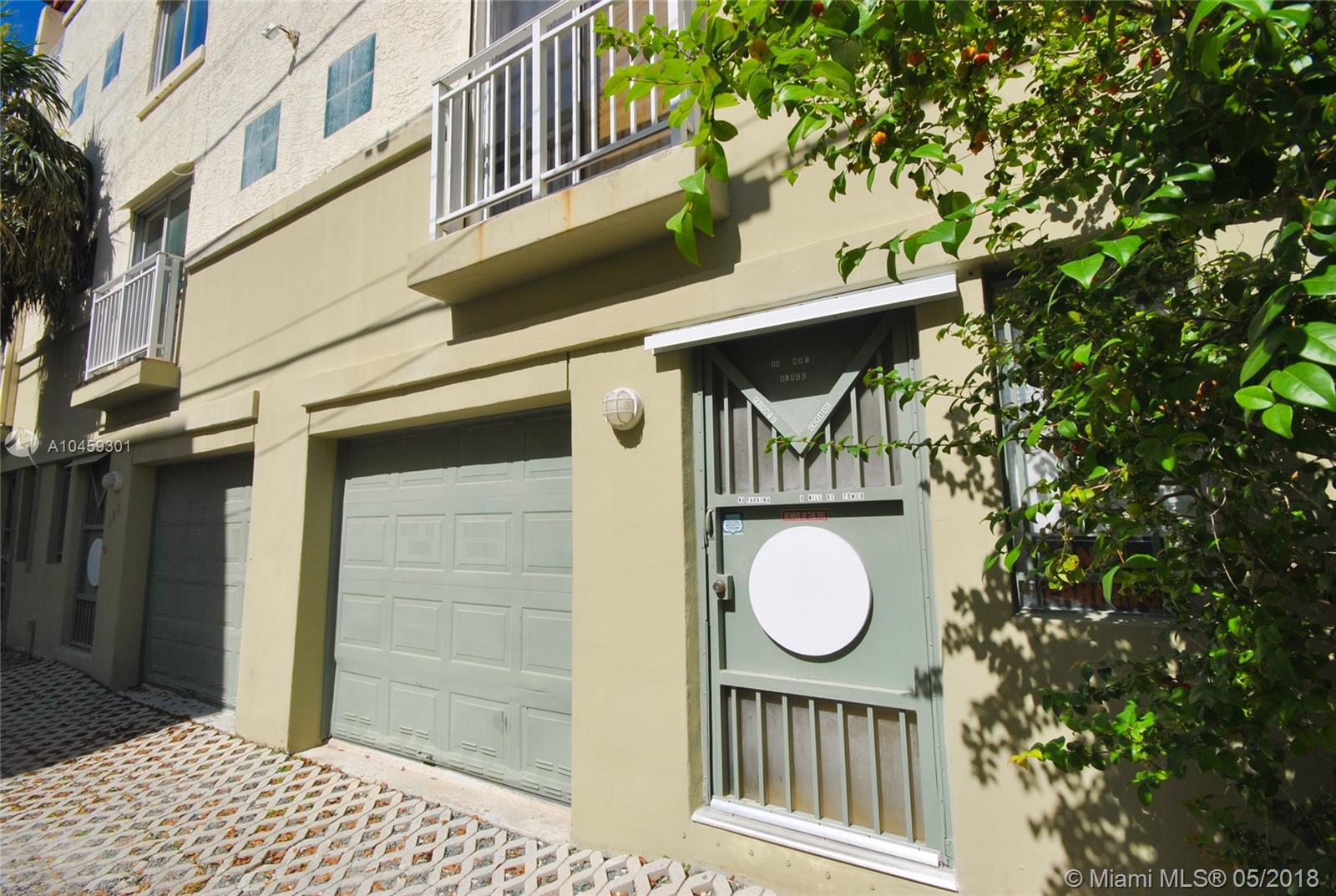 VILLAS AT SOUTH BEACH CON - Residential Lease