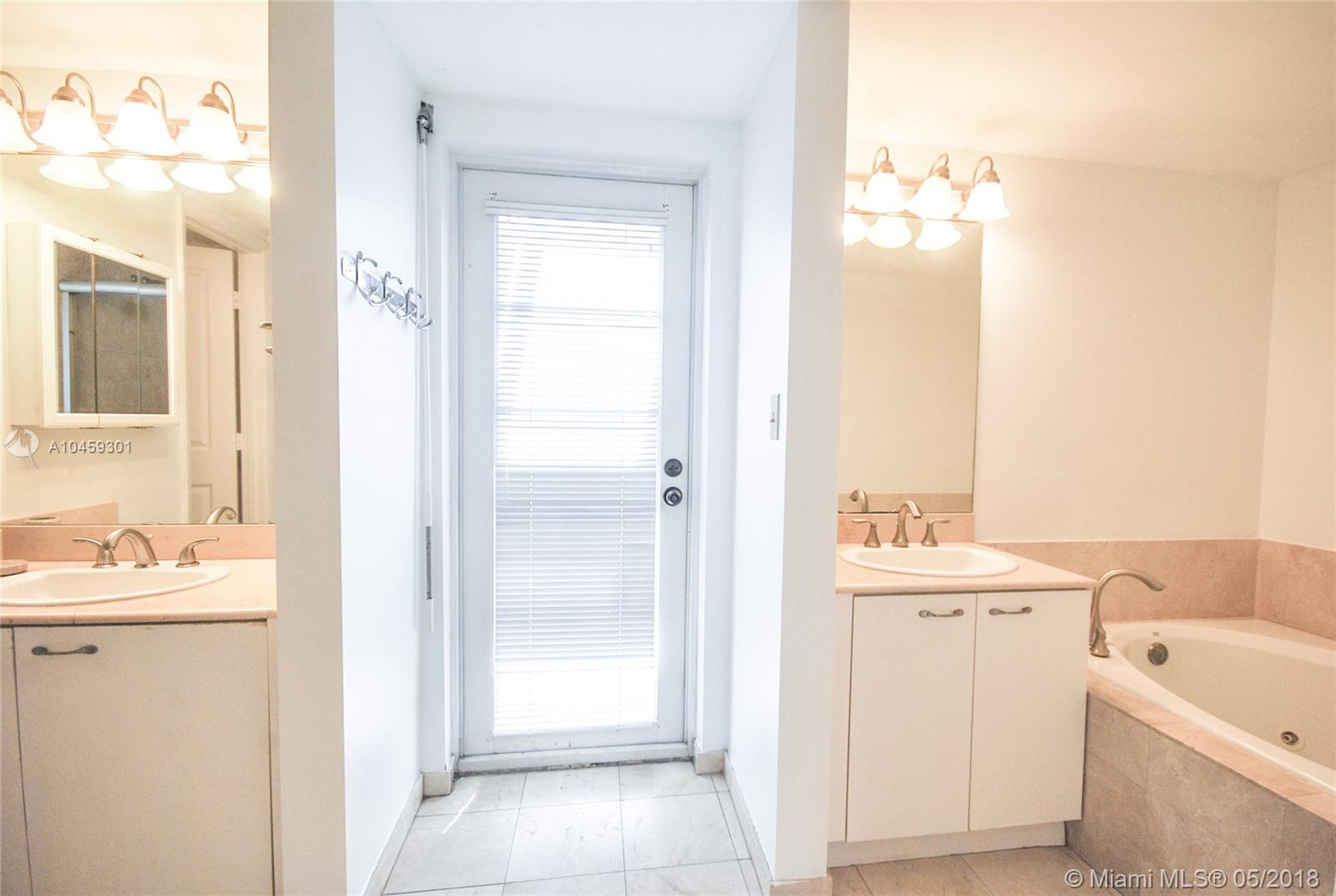 VILLAS AT SOUTH BEACH CON - Residential Lease