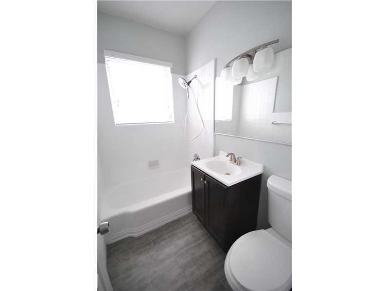 ALTOS DEL MAR NO 3 - Residential Lease