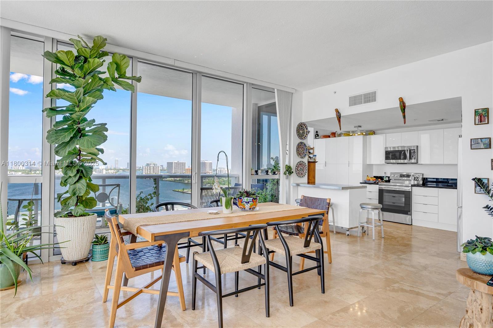 BLUE BAY TOWER CONDO - Residential