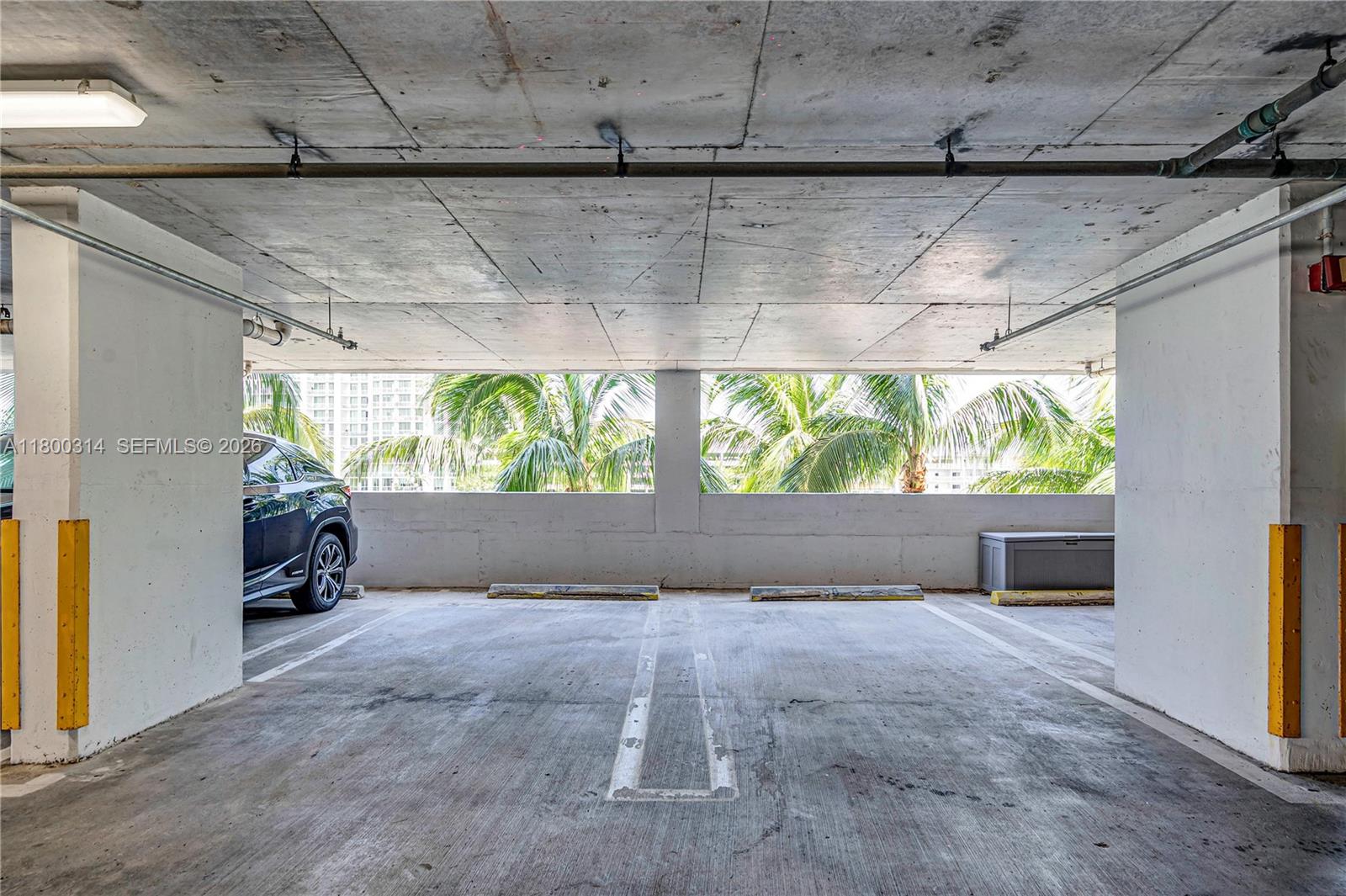 BLUE BAY TOWER CONDO - Residential