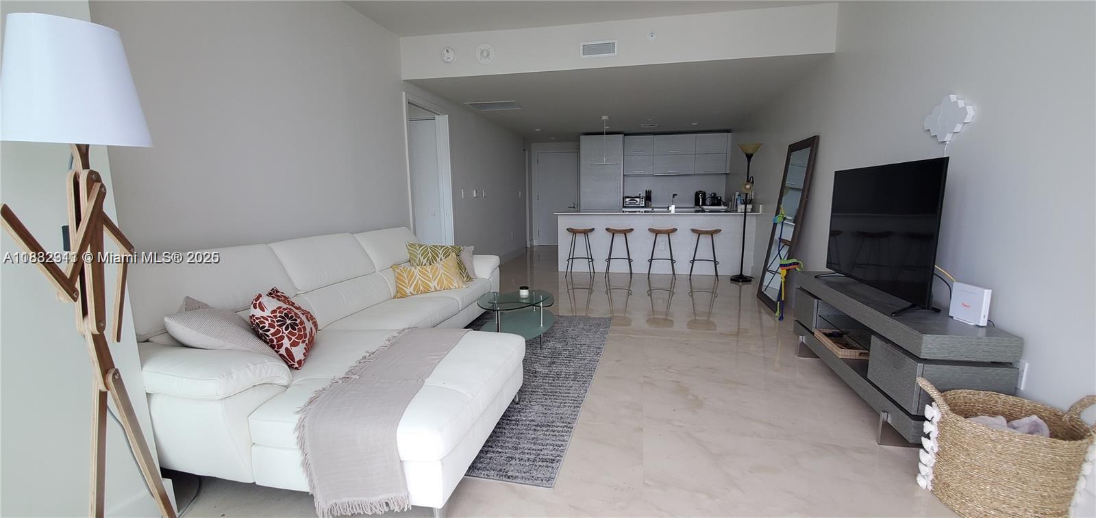 1300 S Miami Ave 4511