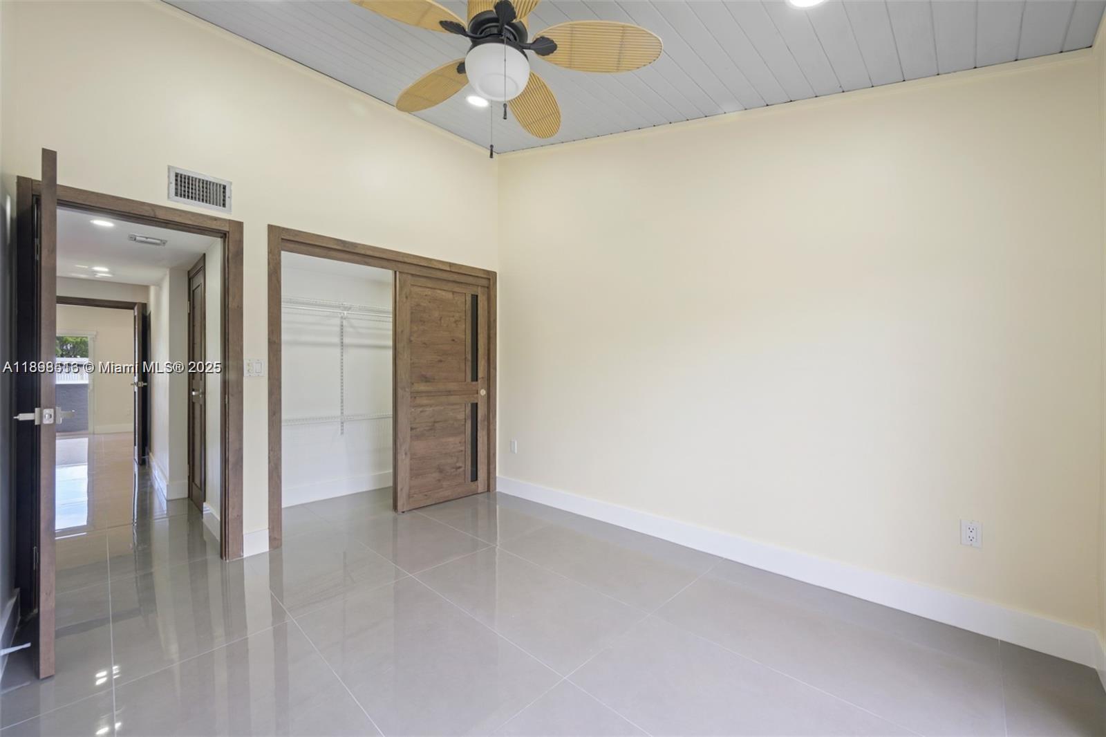 SHORE CLUB CONDO - Residential Lease