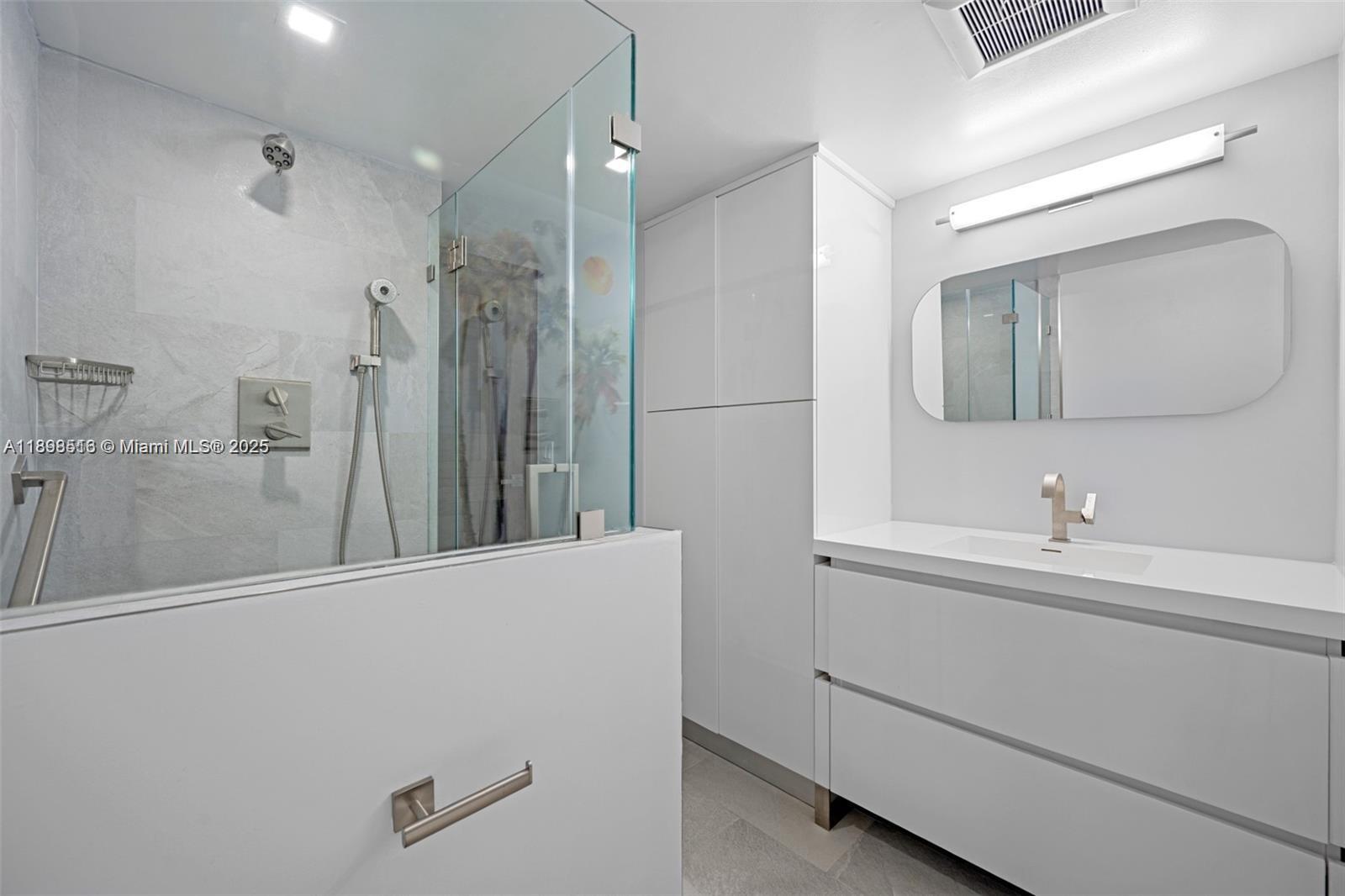 SHORE CLUB CONDO - Residential Lease