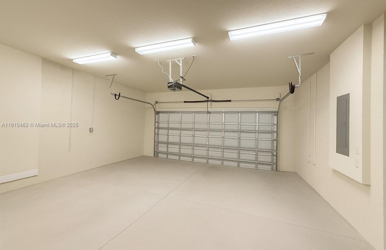 OAK TREE PROPERTY REDEVEL - Residential