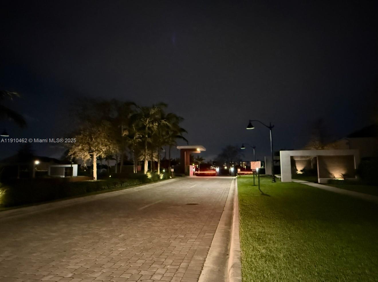 OAK TREE PROPERTY REDEVEL - Residential