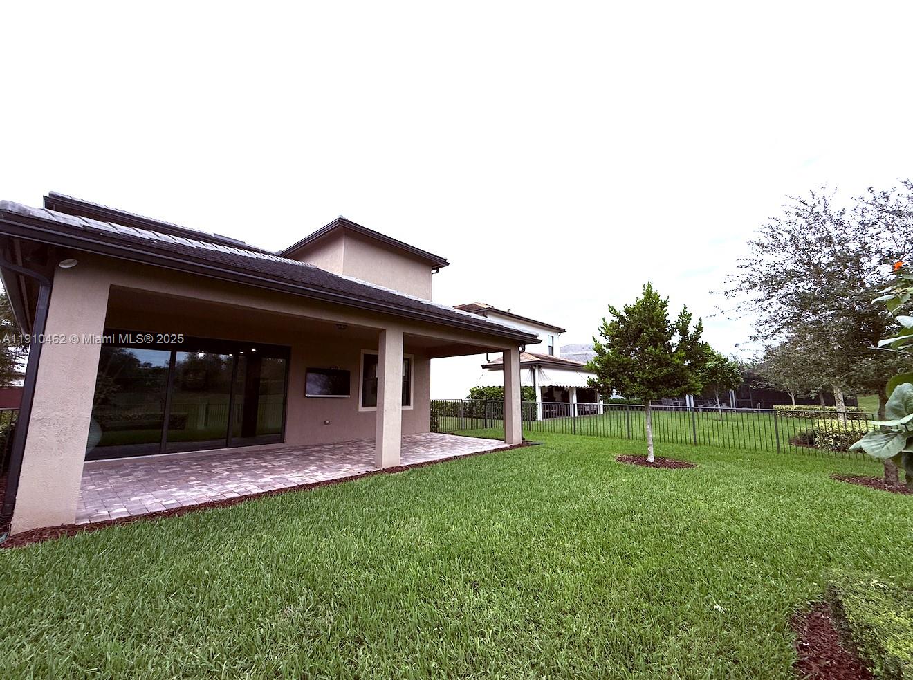 OAK TREE PROPERTY REDEVEL - Residential