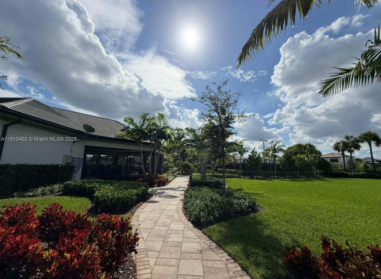 OAK TREE PROPERTY REDEVEL - Residential