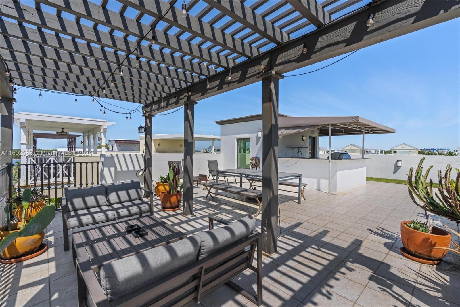 HOLLYWOOD CENTRAL BEACH - Residential