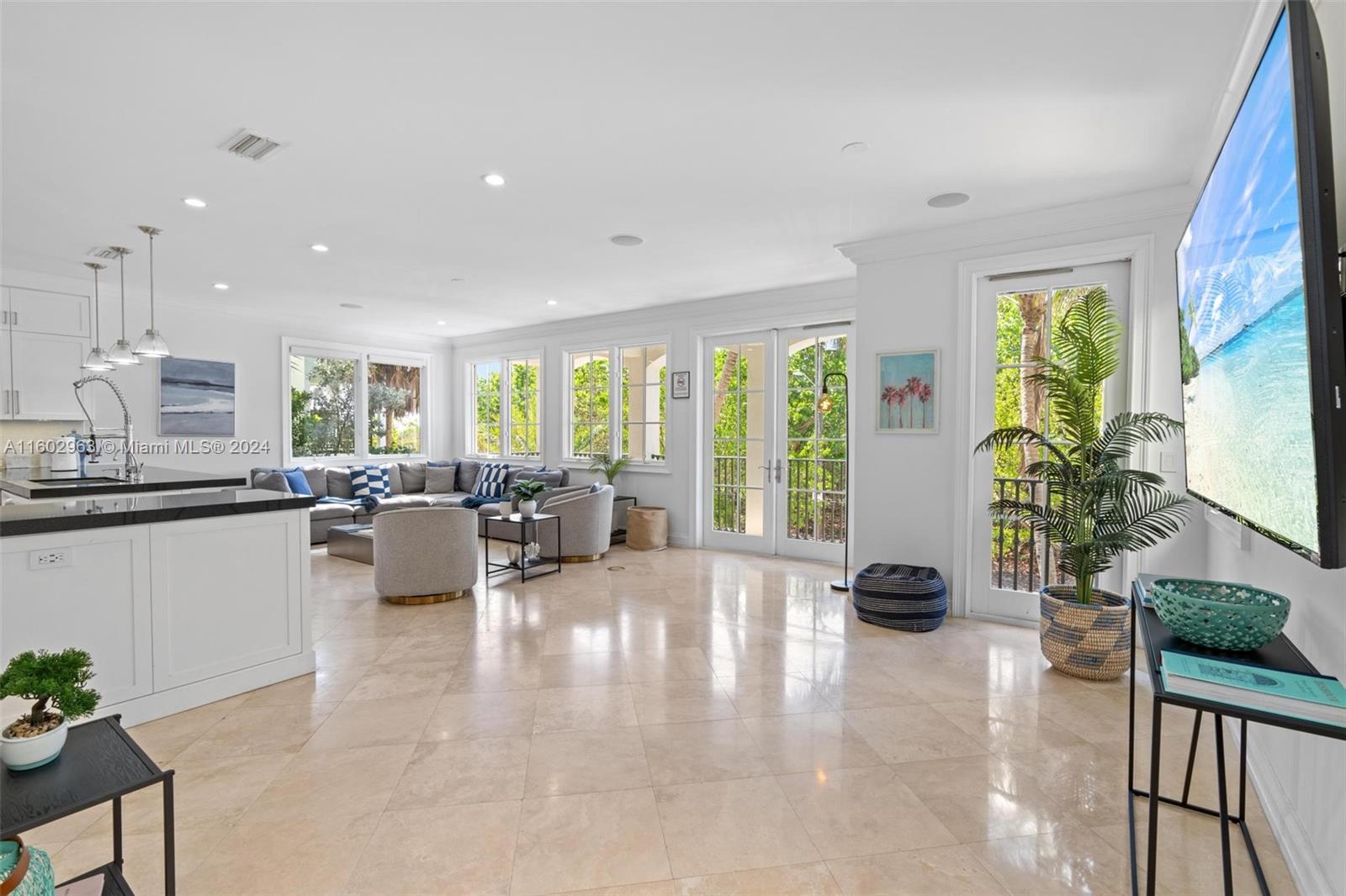 HOLLYWOOD CENTRAL BEACH - Residential