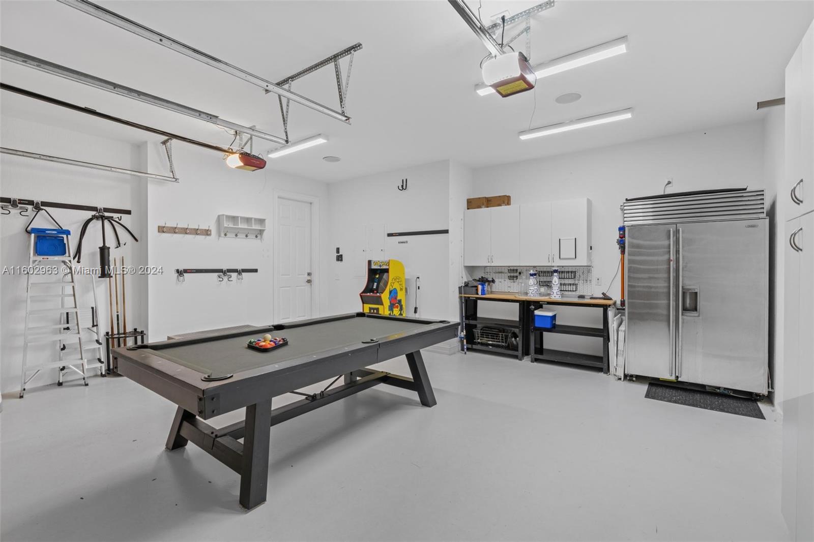 HOLLYWOOD CENTRAL BEACH - Residential