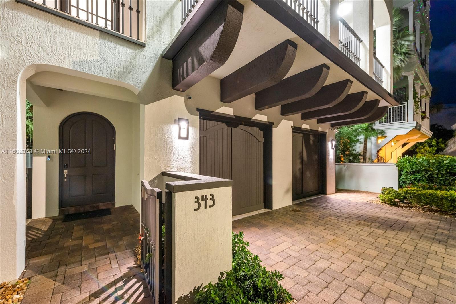 HOLLYWOOD CENTRAL BEACH - Residential