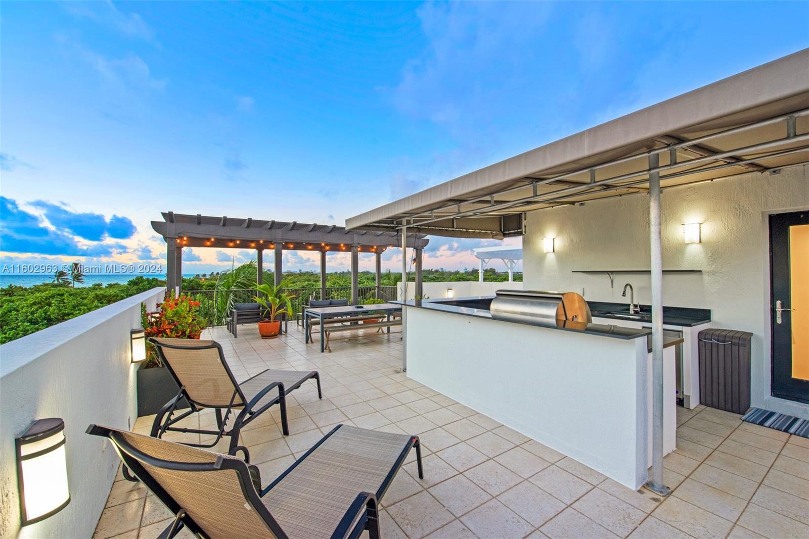 HOLLYWOOD CENTRAL BEACH - Residential