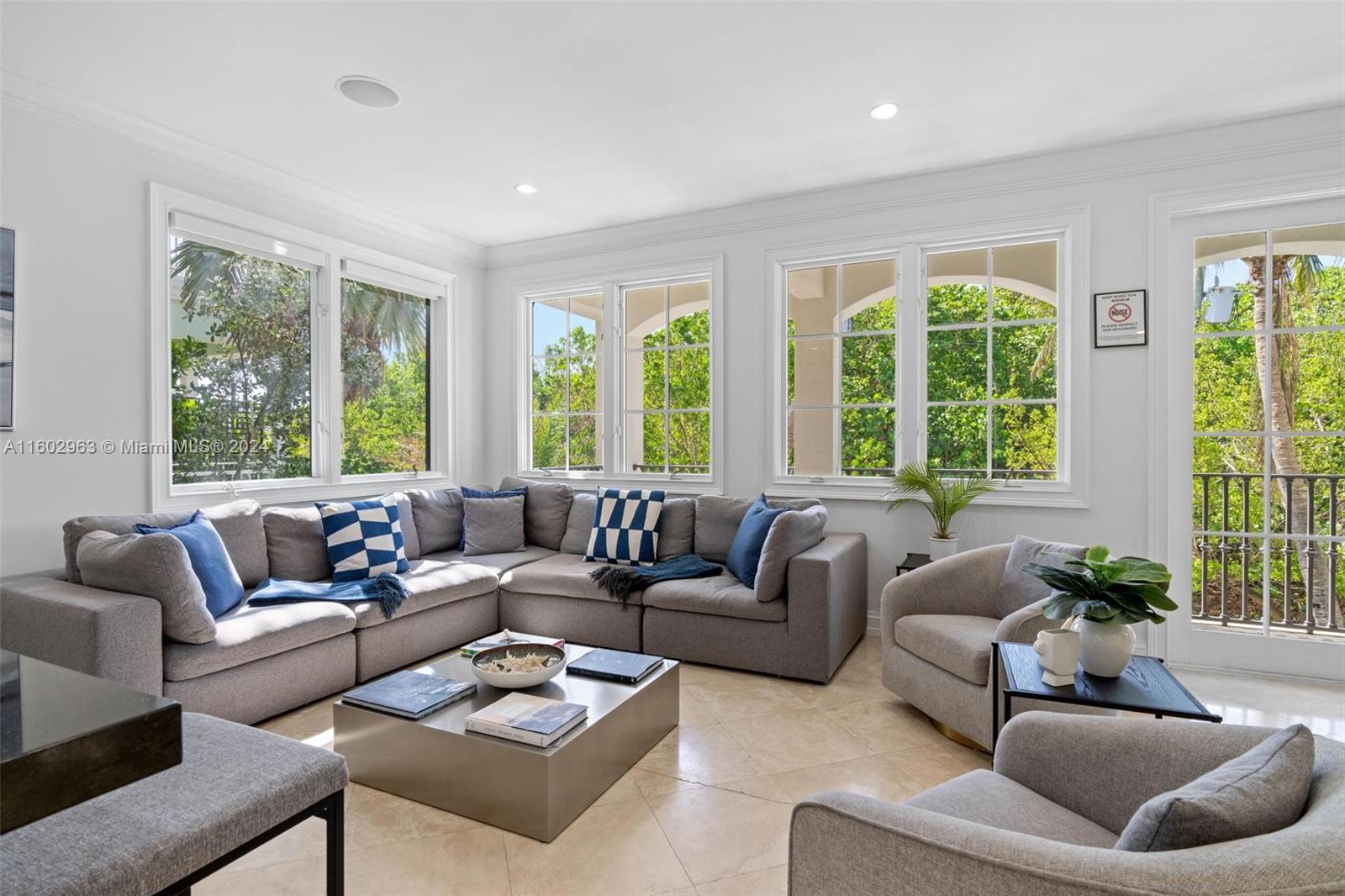 HOLLYWOOD CENTRAL BEACH - Residential