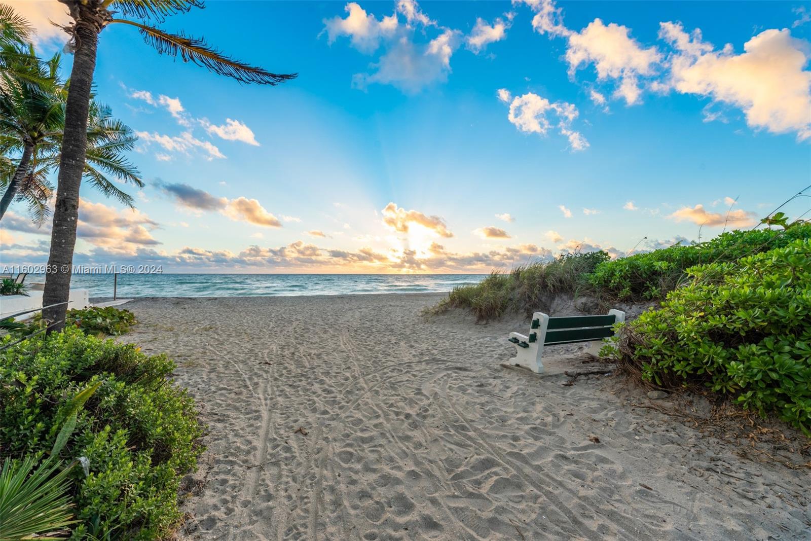HOLLYWOOD CENTRAL BEACH - Residential