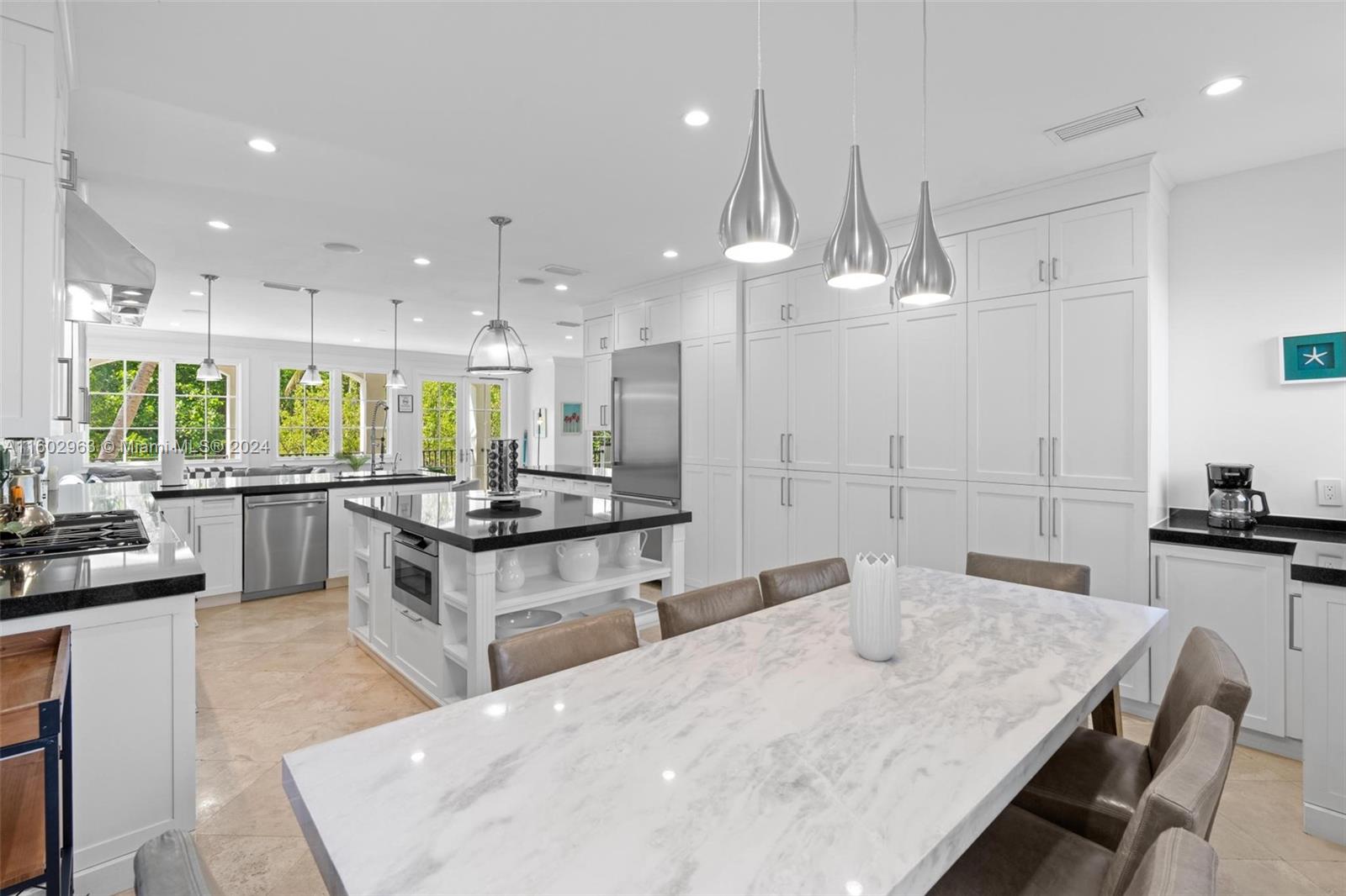 HOLLYWOOD CENTRAL BEACH - Residential