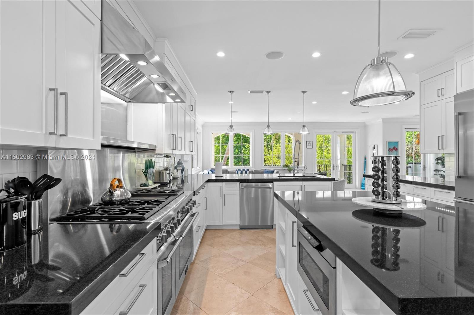 HOLLYWOOD CENTRAL BEACH - Residential