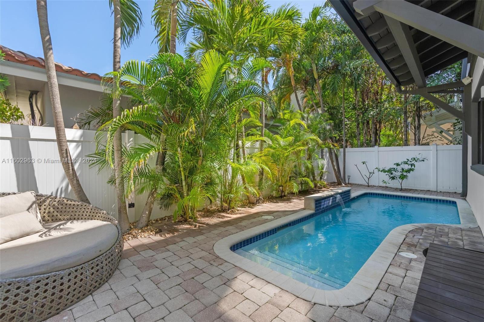 HOLLYWOOD CENTRAL BEACH - Residential