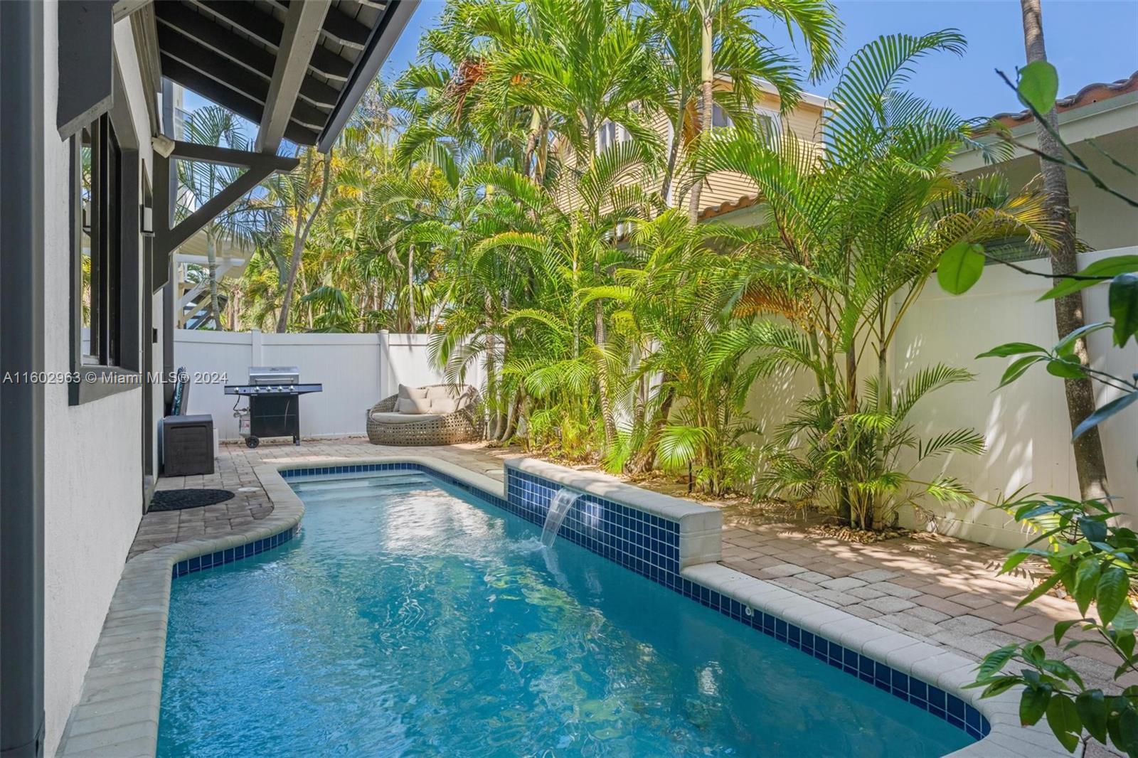 HOLLYWOOD CENTRAL BEACH - Residential