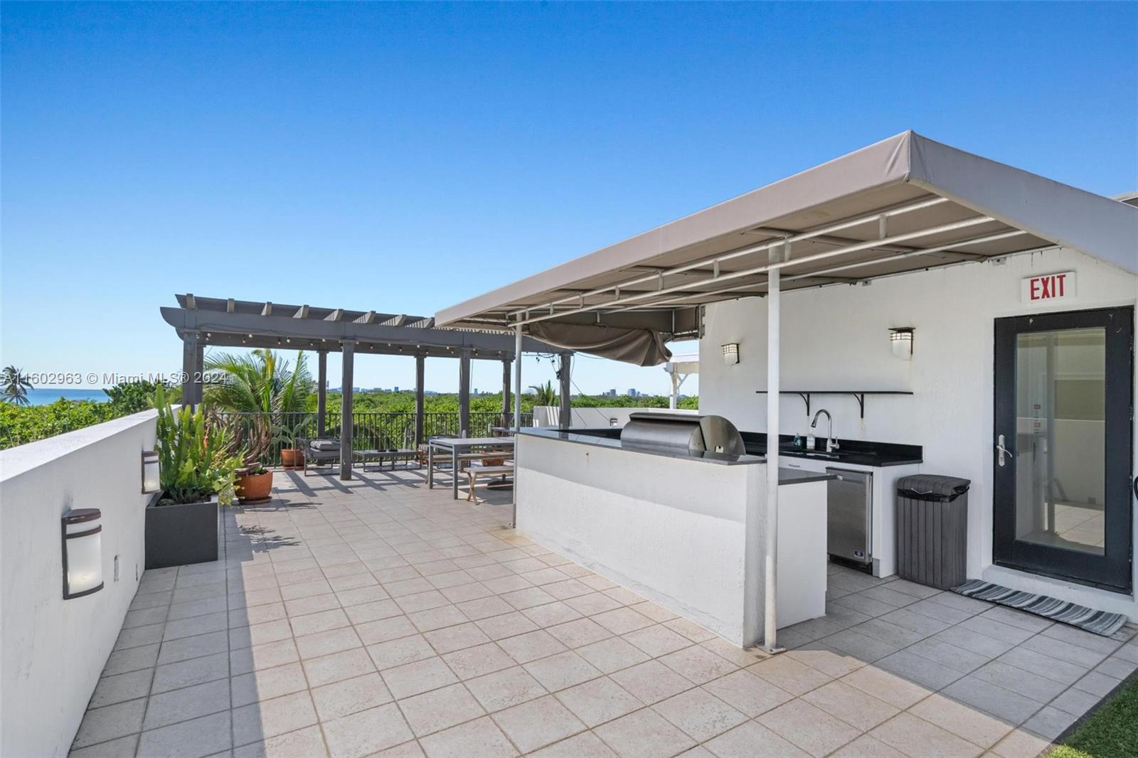 HOLLYWOOD CENTRAL BEACH - Residential