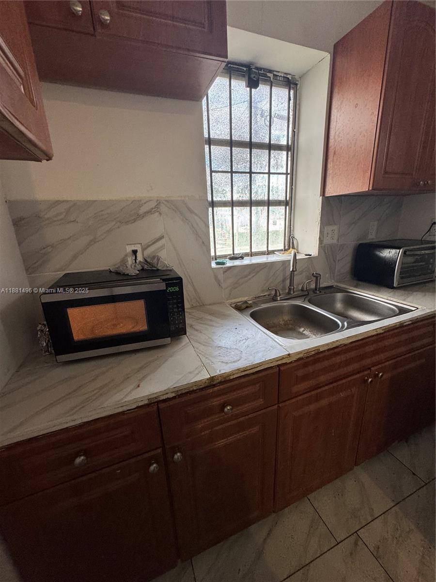 JENKINS ADDN TO LIBERTY C - Residential Income